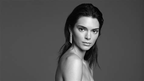 kendal jenner nude|Kendall Jenner Nude Photos & Naked Sex Videos